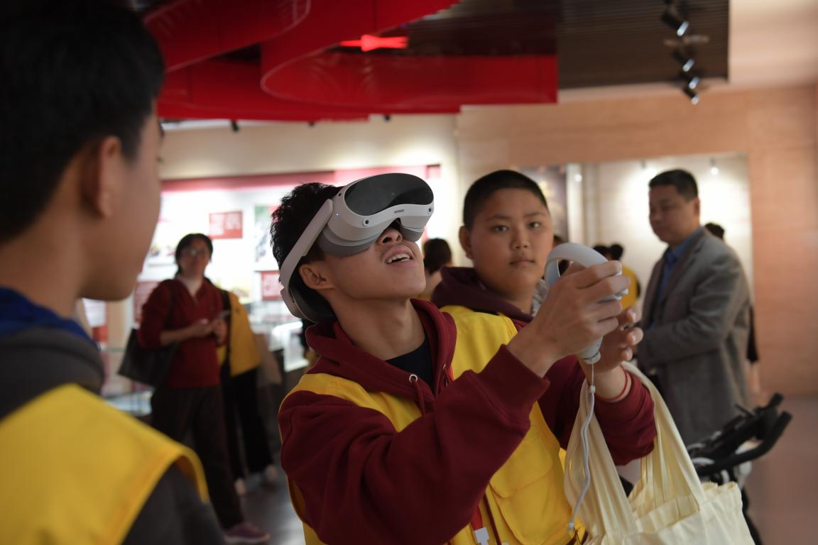 快猫
:这趟“中国寻根之旅”人文与科技感十足_fororder_12 快猫
:这趟“中国寻根之旅”人文与科技感十足_fororder_12